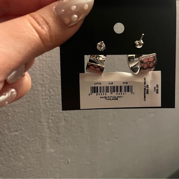 Earrings - Picture 3 of 3